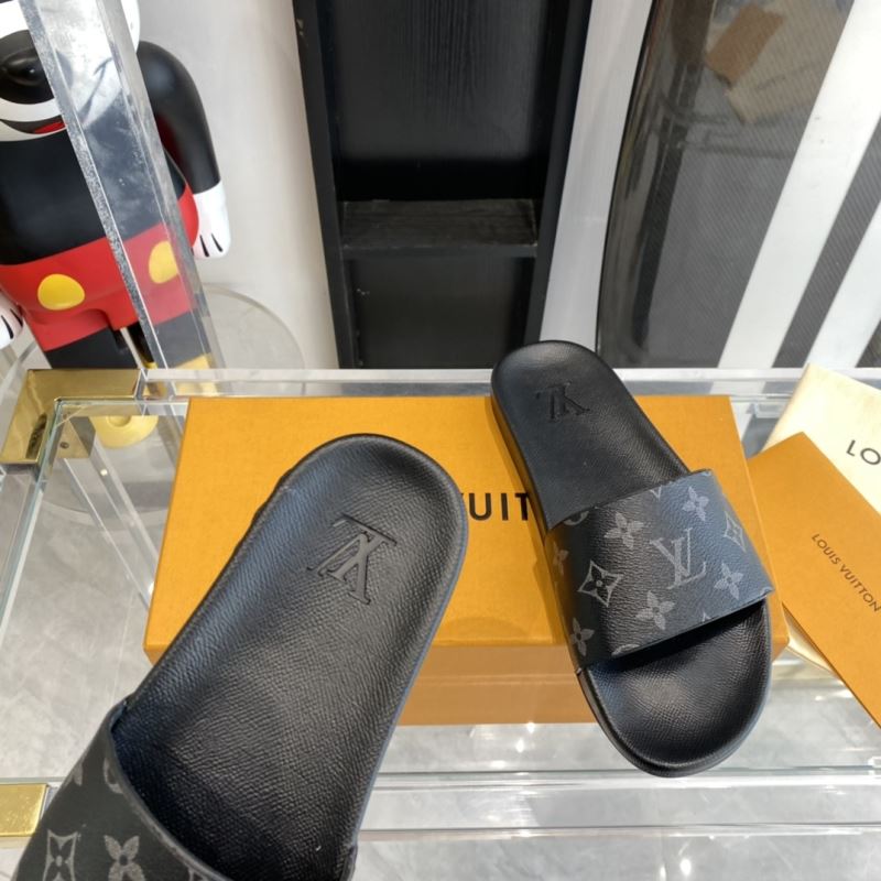 Louis Vuitton Slippers